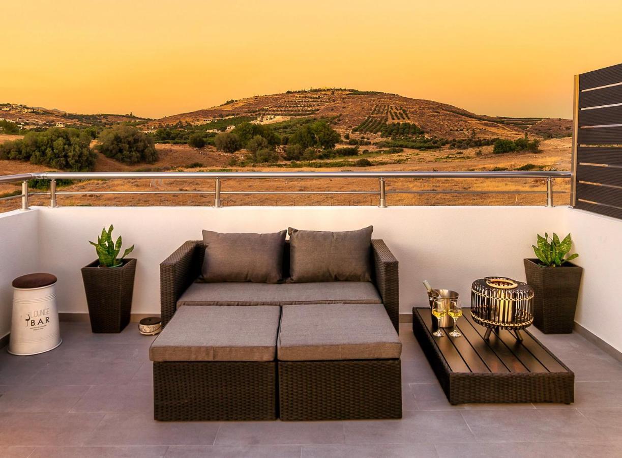 קלמאקי Ephantasy Living - Luxury Home With Roof Garden מראה חיצוני תמונה